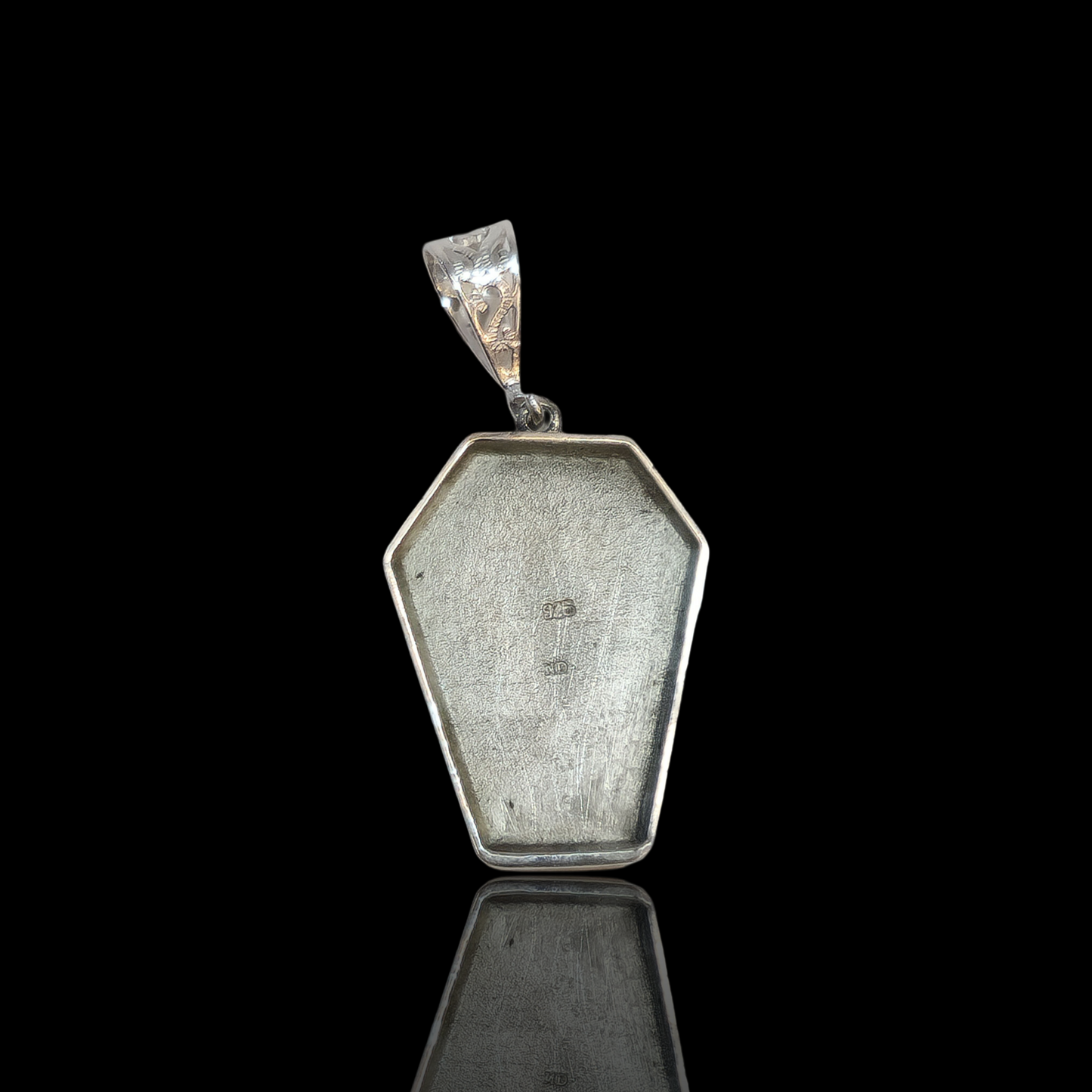 Handmade lion with skull .925